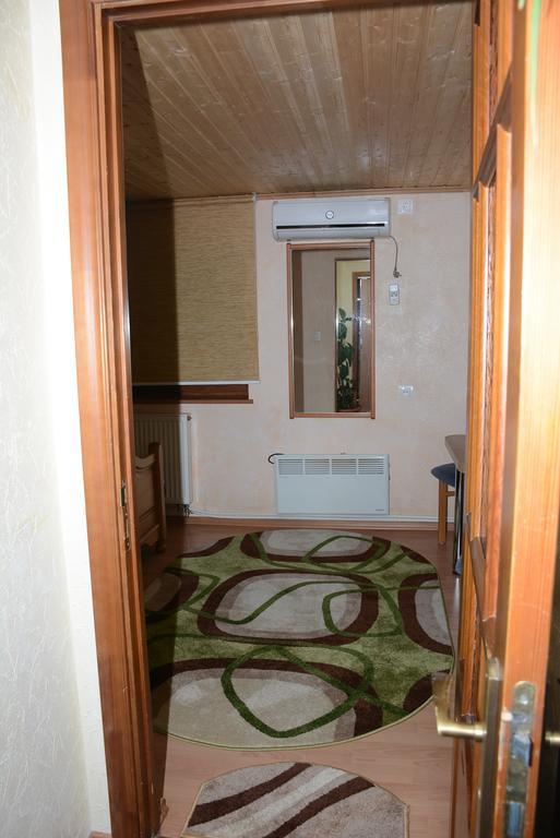 Bazar Motel Chisinau Exterior foto